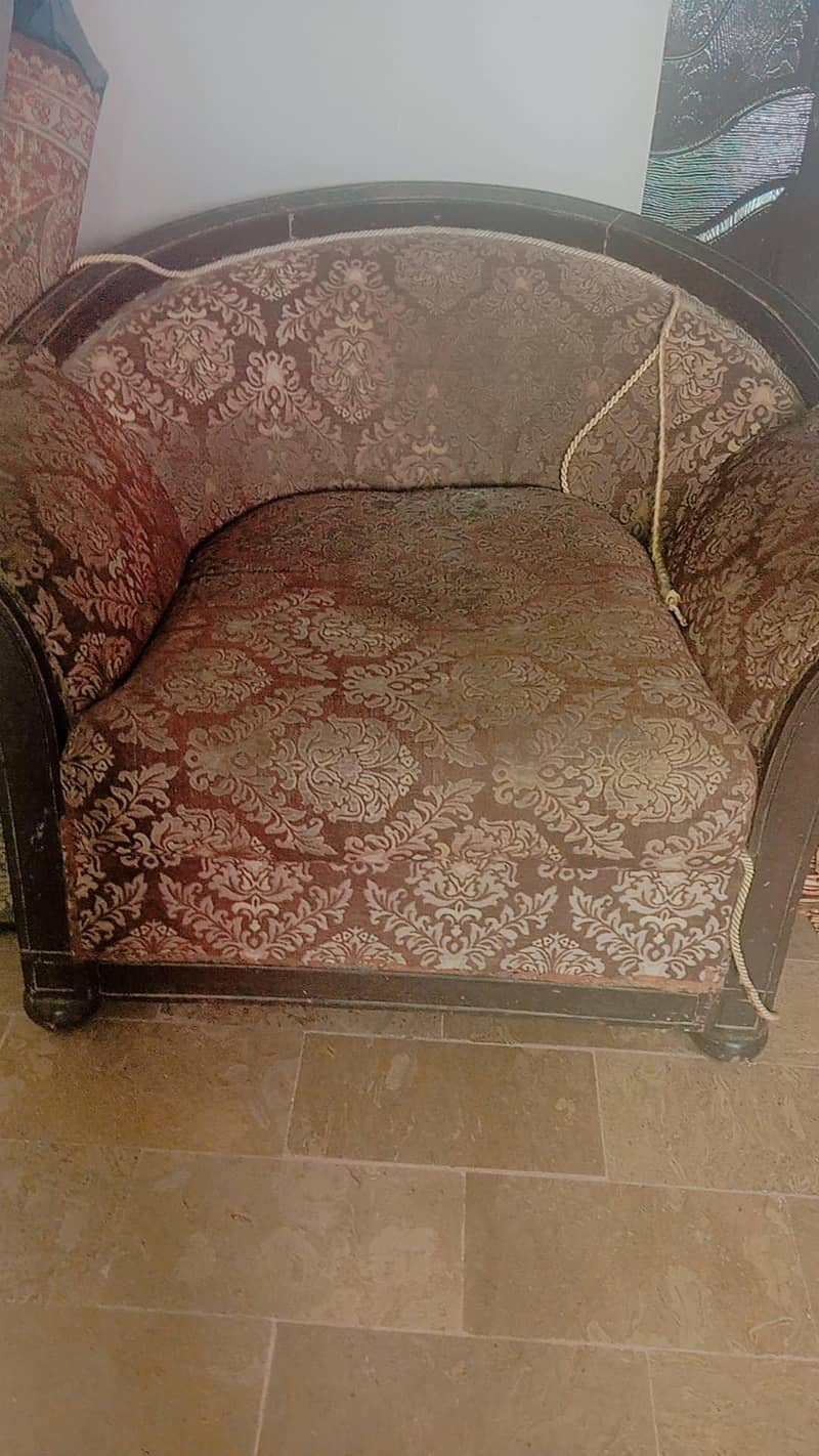 5 seaters sofa set 0