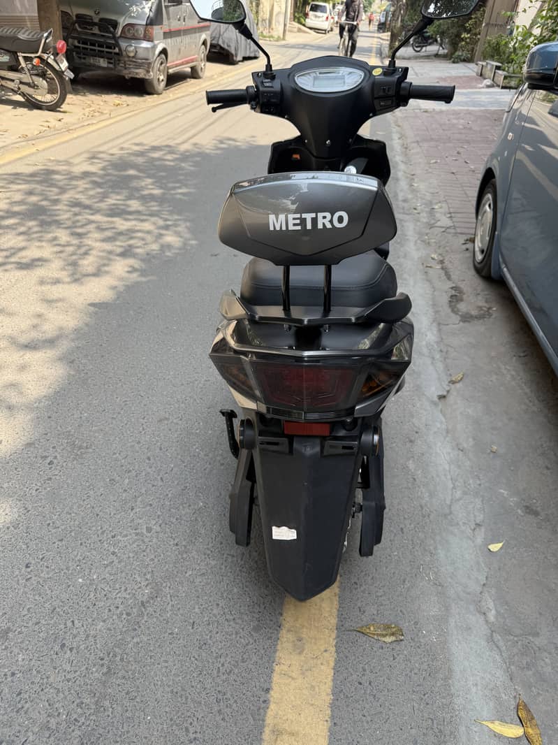 Metro thrill 2000w 2