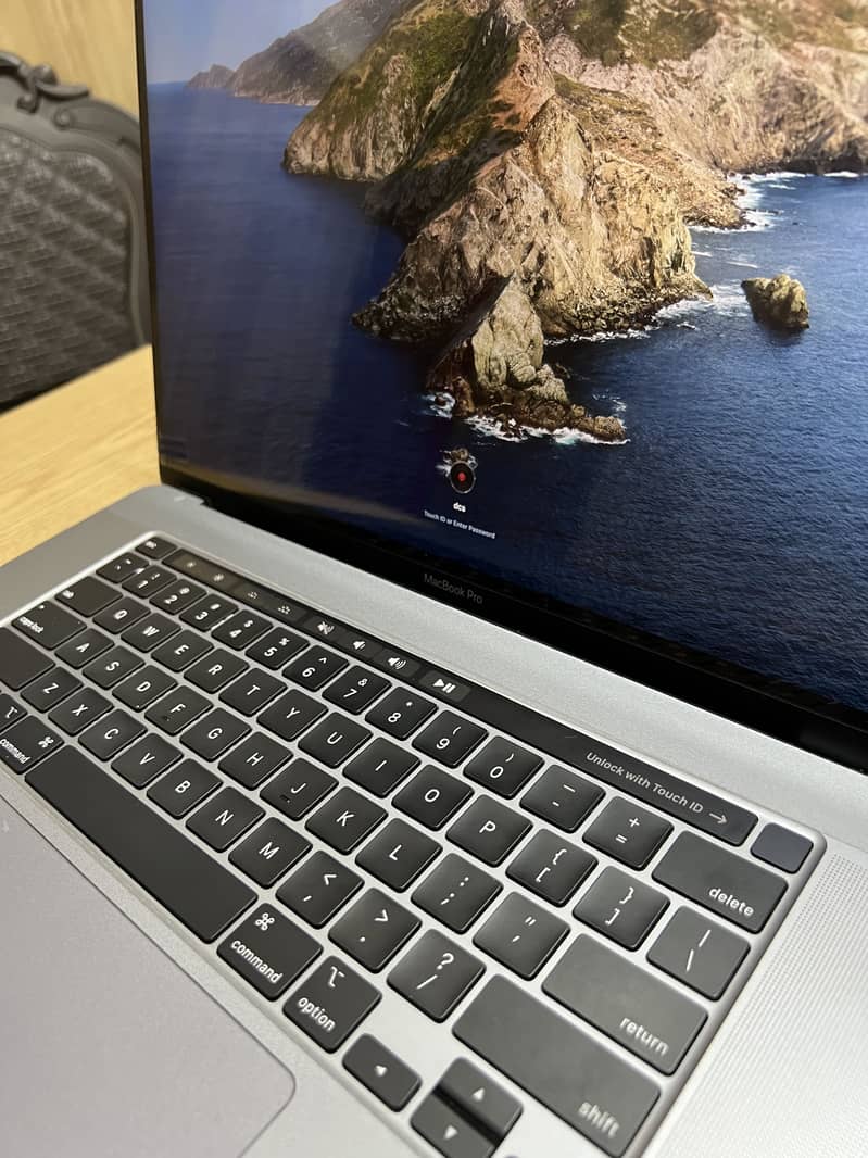 Mac Book Pro 2019 1