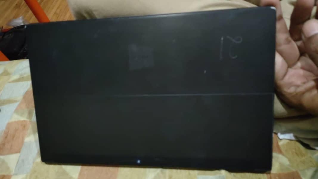 Microsoft Surface 1 windows Tablet 2