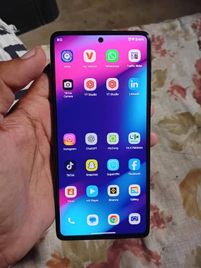 Moto edge 30pro 12/256