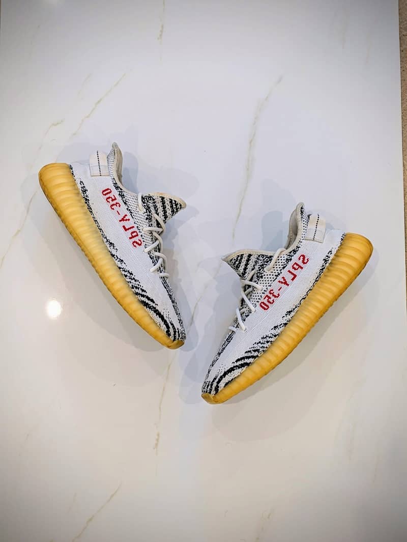 Zebra New Yeezy Price Giày Yeezy Zebra Adidas Yeezy Boost 350 V2