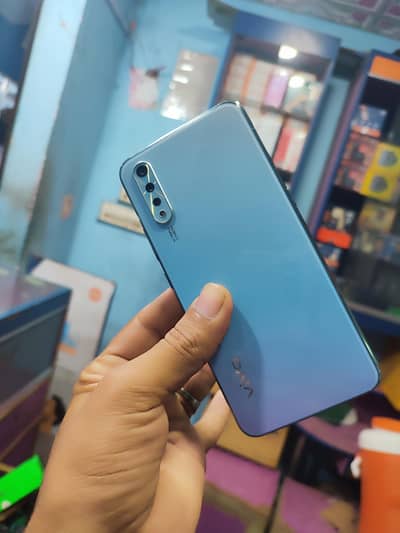 All mobile Awailable used and new anyone you want delivery free