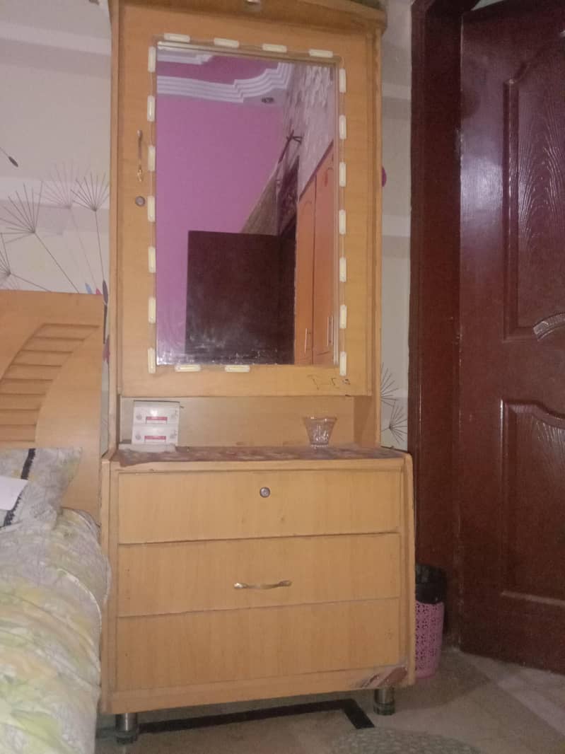 bed with dressing table 1