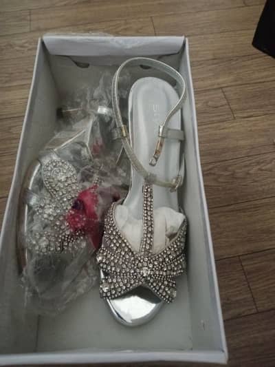 stylo and heels sandals