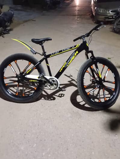 mountain cycle 26inchs tyres black-yellow colour
