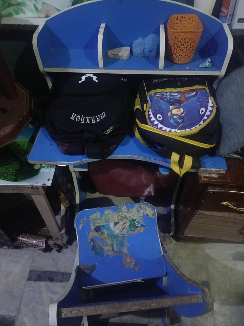 kids study table 0