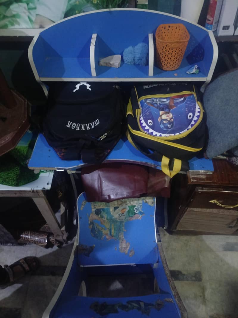 kids study table 1