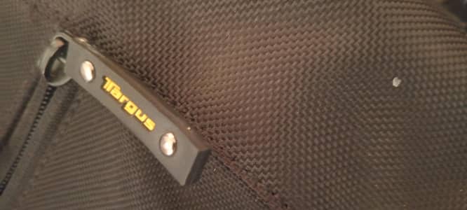 targus bag is for sale