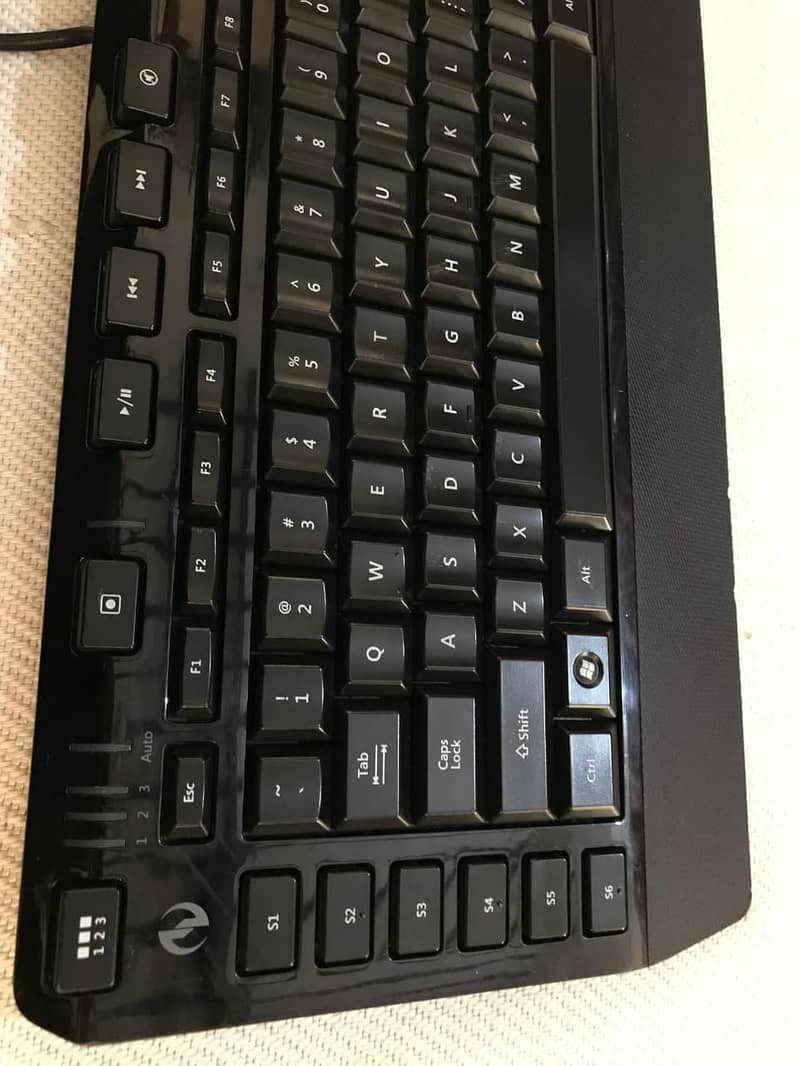 Microsoft SideWinder X4 gaming keyboard 2