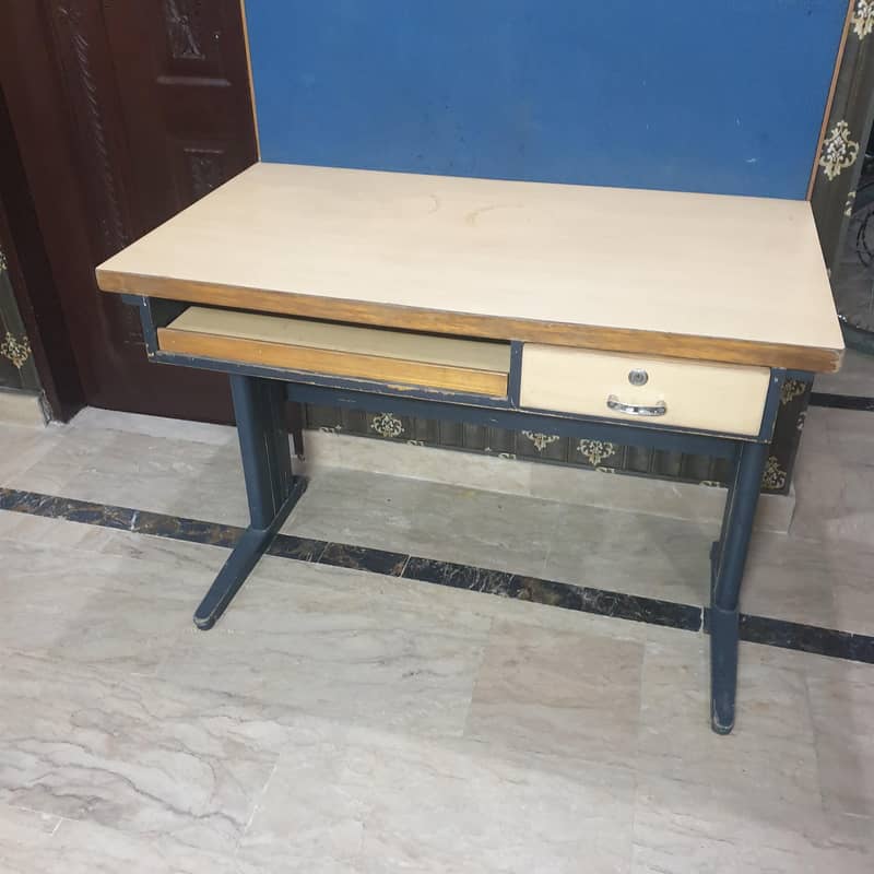 computer table 2