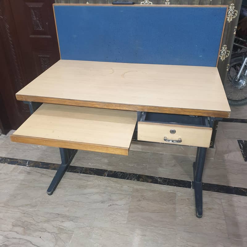 computer table 3