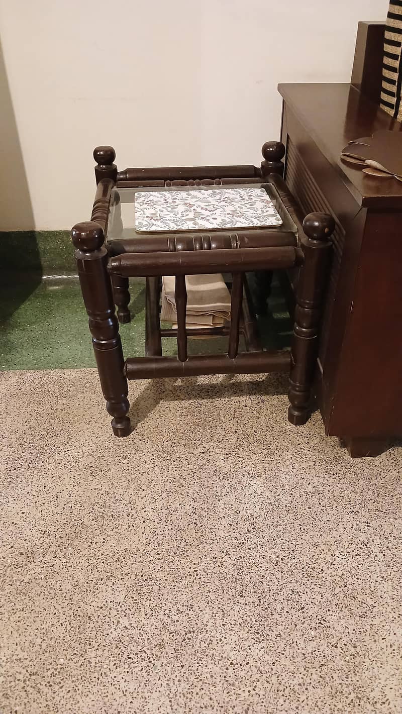 Four seater sofa set with side tables 2