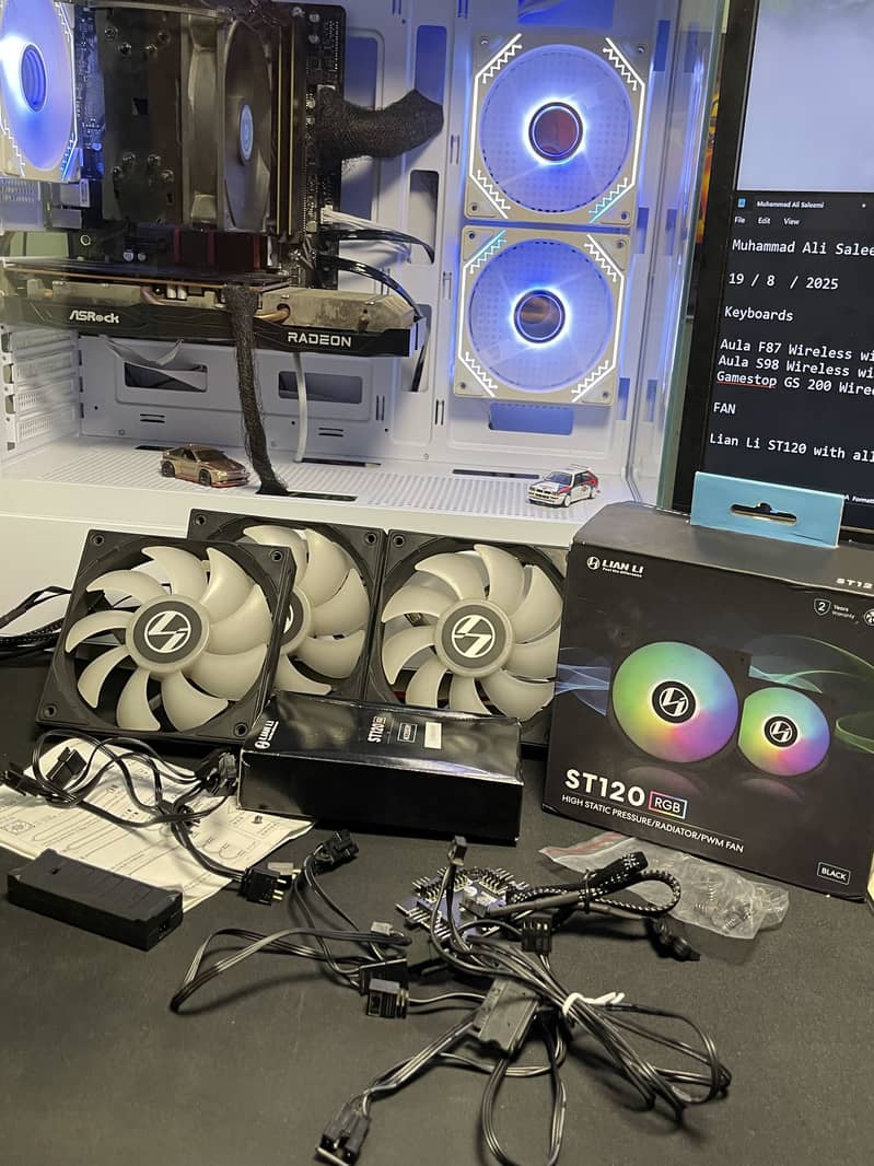 Lian Li ST120 RGB Fans (3-Pack) – With Box & Accessories - Computer ...