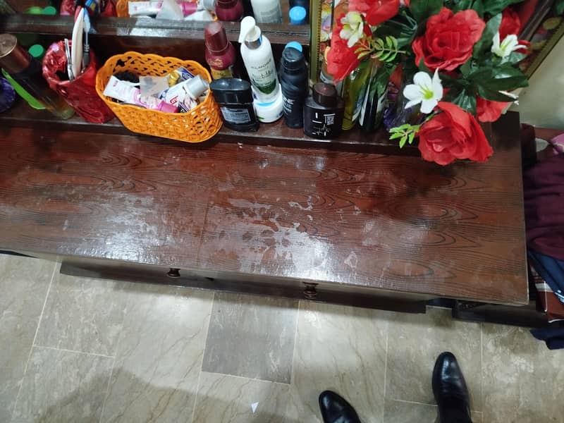 Dressing Table 3