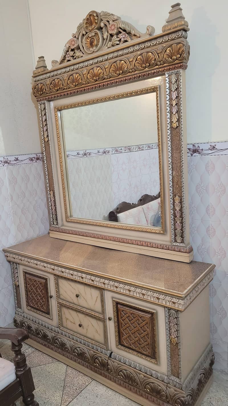 dressing table 2