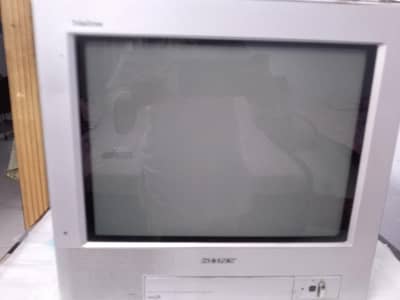 sony trintron originall japan tv with 2 remots