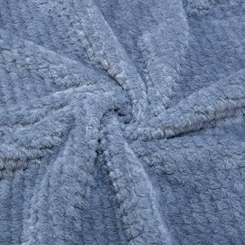 Blankets and comforters 7