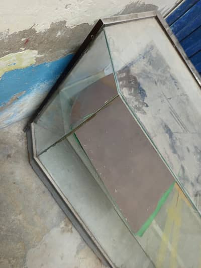 glass counter ok piece