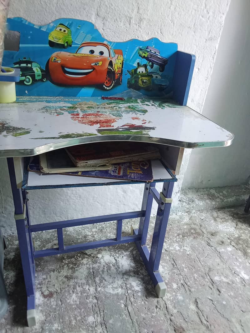 kids study table 0