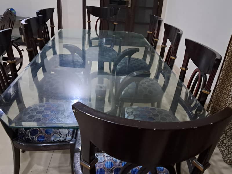dining table with chairs 0