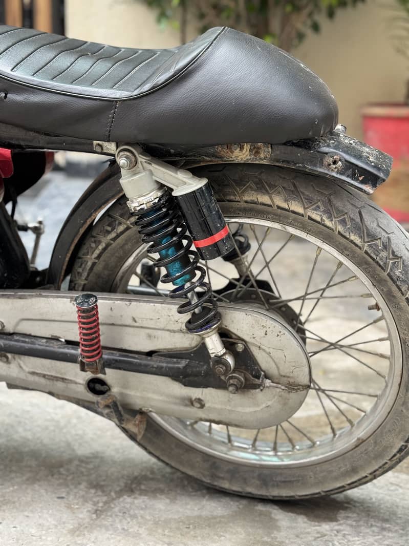 Cafe racer modified 4