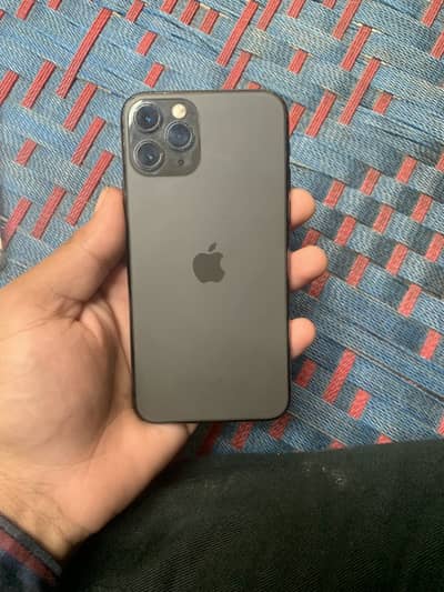 iphone 11pro dual PTA approved phone no 03182524616