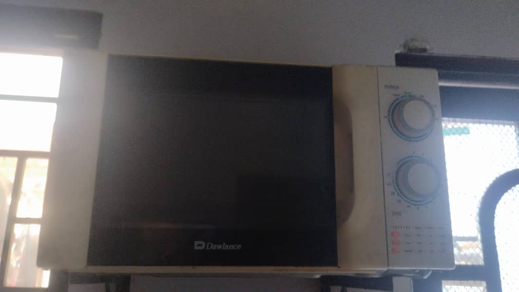 microwave oven 0