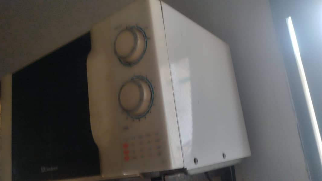 microwave oven 2