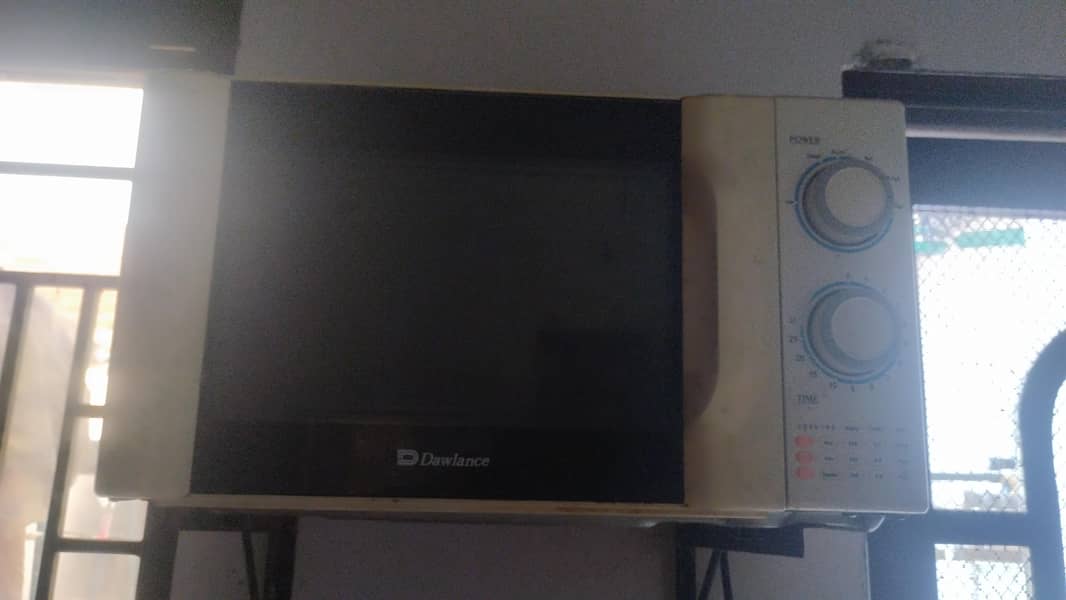microwave oven 4