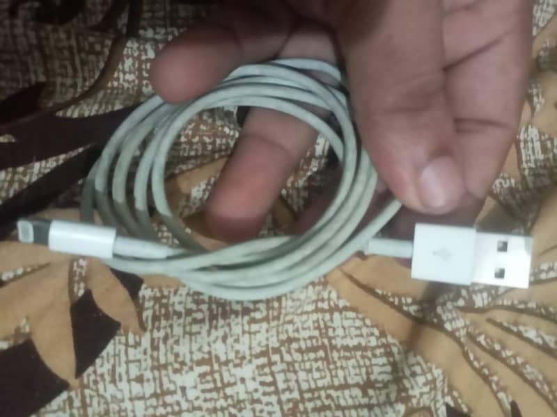 iphone cable 0