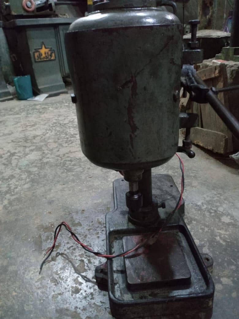 Lathe machine 7