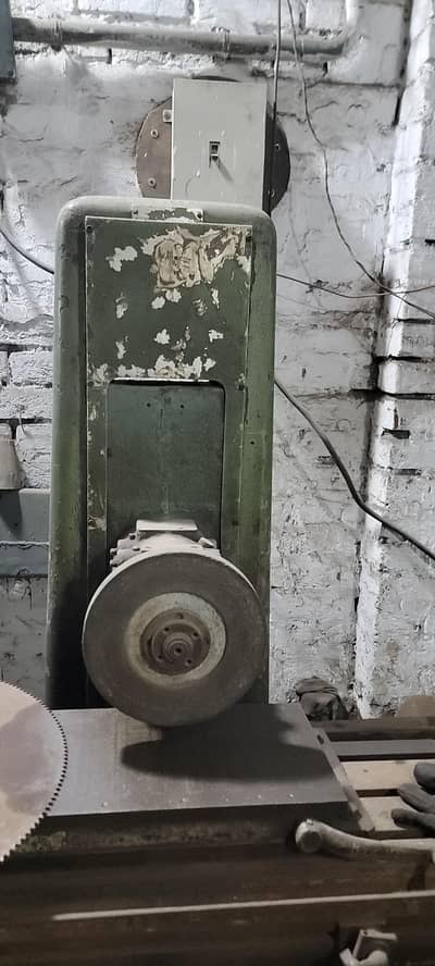 Surface Grinding Machine