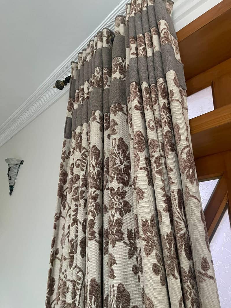Curtain 3
