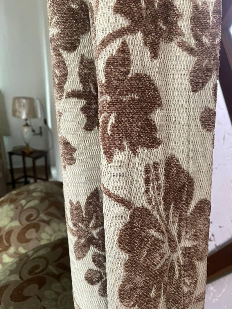 Curtain 6