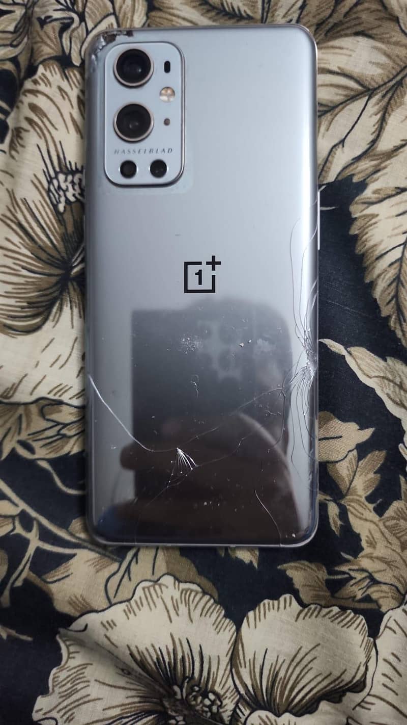 OnePlus 9 pro 1