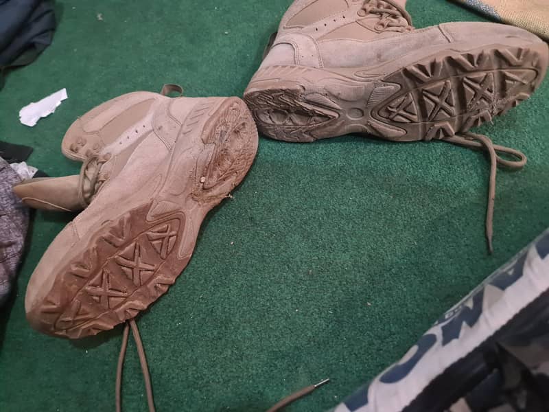 commando boots 4