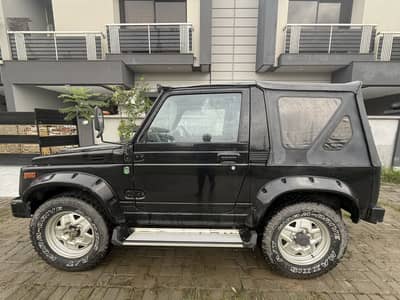 Suzuki jeep totally restored