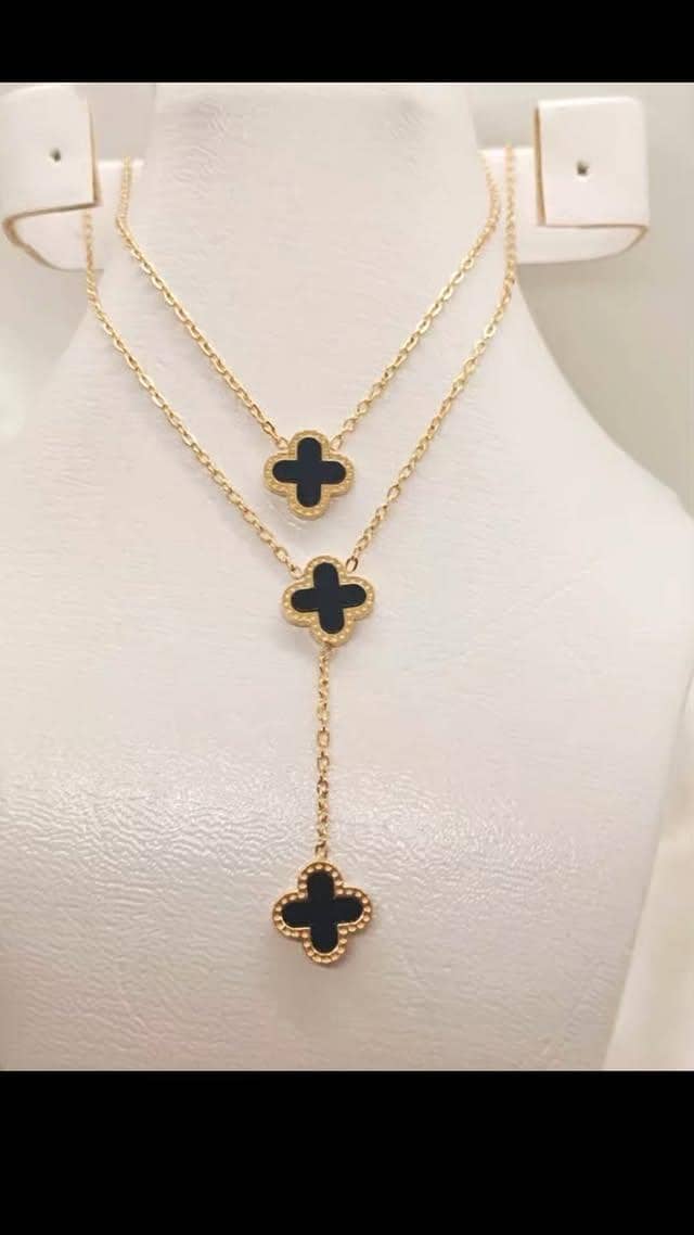 Artificial  Tops & neckless 0