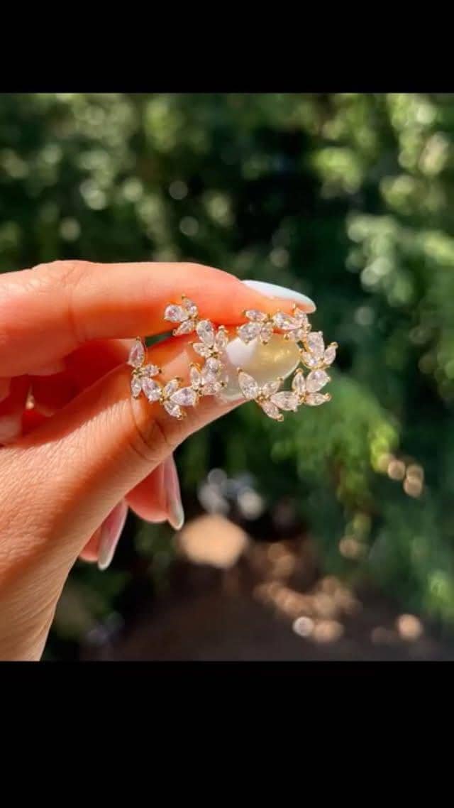 Artificial  Tops & neckless 5