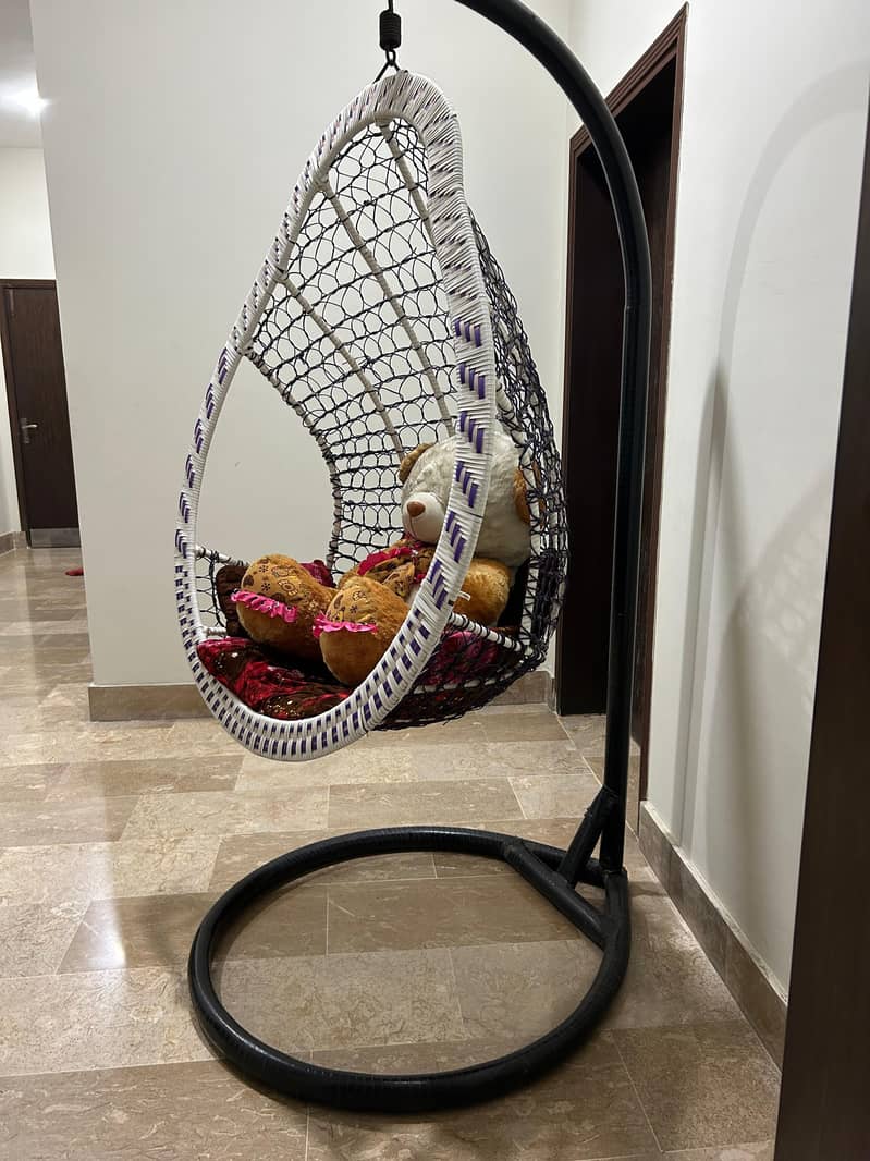 Swing Chair 1