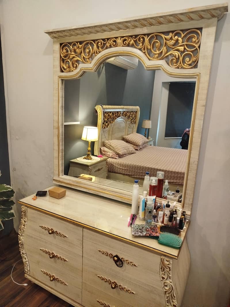 king size bed 1