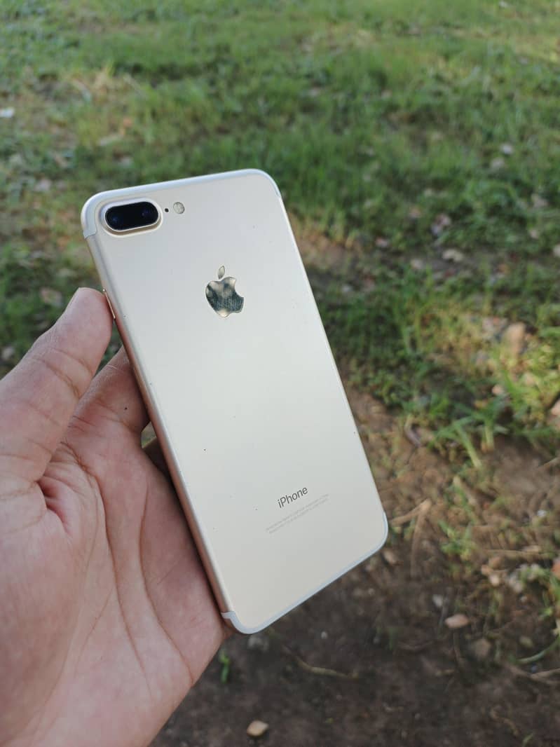Iphone 7 plus - Mobile Phones - 1105033635