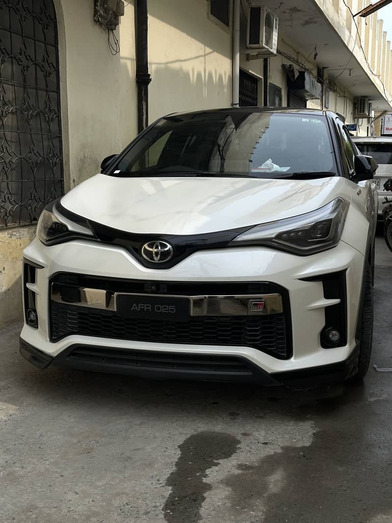 Toyota Chr s gr 2