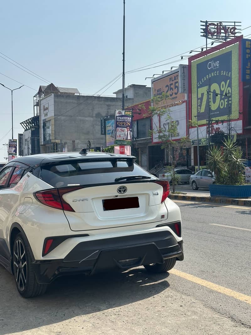 Toyota Chr s gr 4