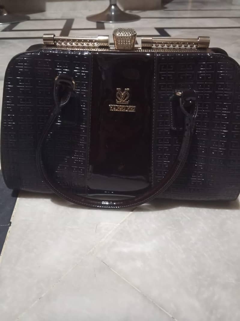 Handbag 0