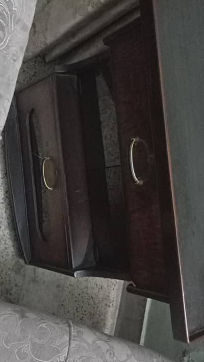 Solid Wood TV Trolley – Low Price, Urgent Sale