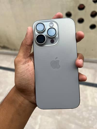 I phone 15 pro 1 Tb fu