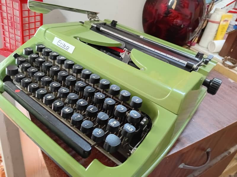 Vintage Erika Typewriter 0