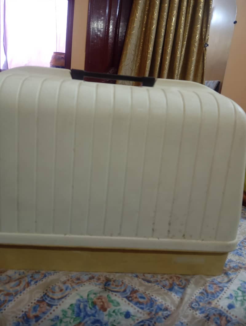 used singer machine 8
